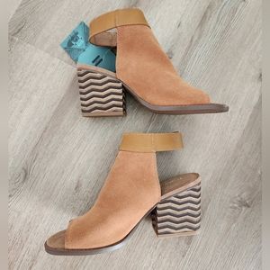 TOMS Women's Grenada Sandal